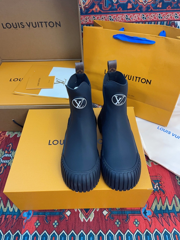 ルイヴィトン靴正面デザイン